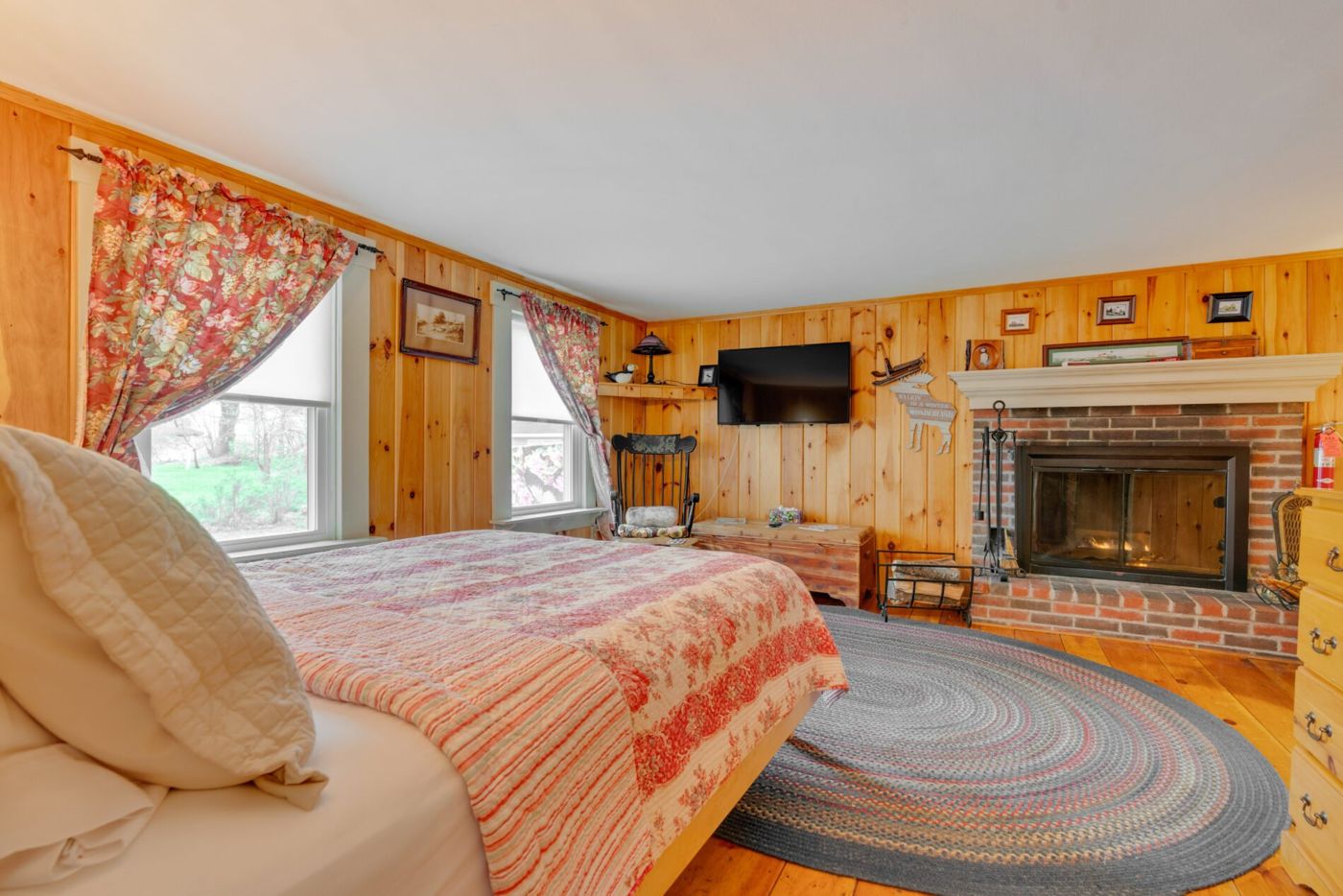 James Place Inn
