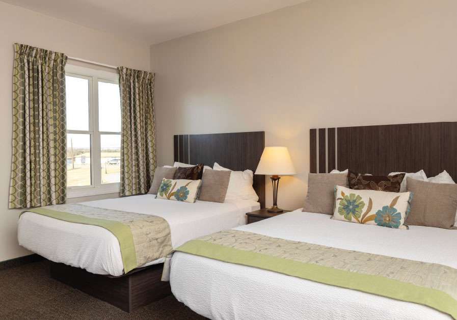 Brinton Hotel & Suites