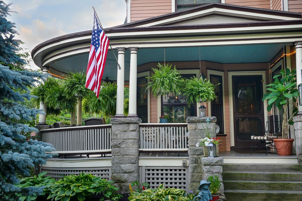 La Belle Auberge Bed and Breakfast