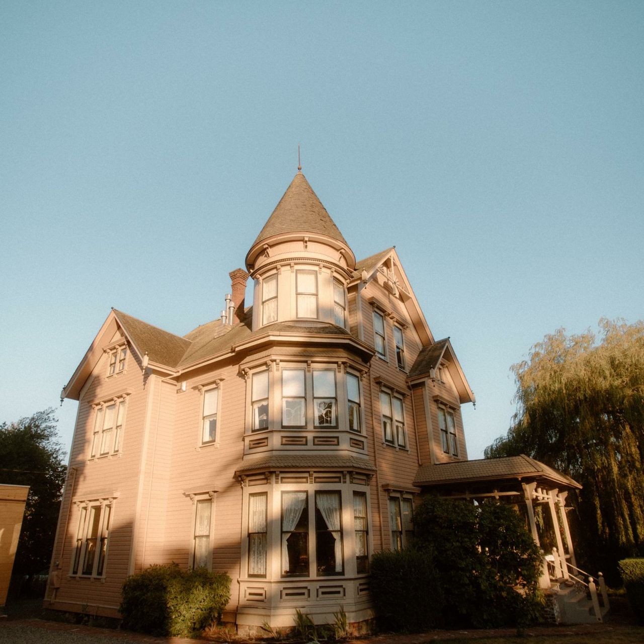 Adams Pragge House | 1889 Victorian Bed & Breakfast | Port Townsend