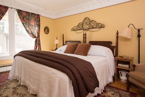 Golden Stage Inn