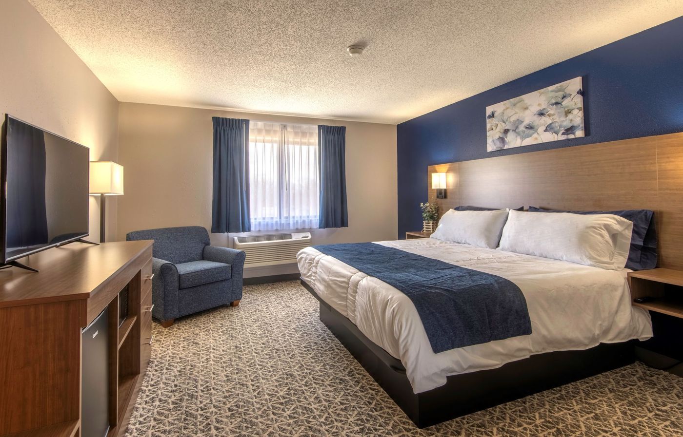 Hilltop Inn and Suites