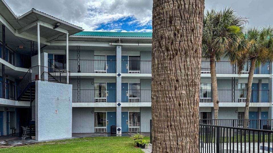 Motel 6 Altamonte Springs, FL