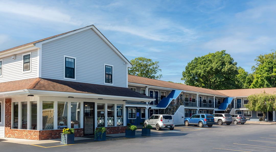 Knights Inn North Attleboro