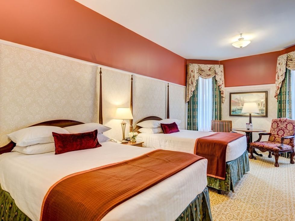 The Carleton of Oak Park Hotel