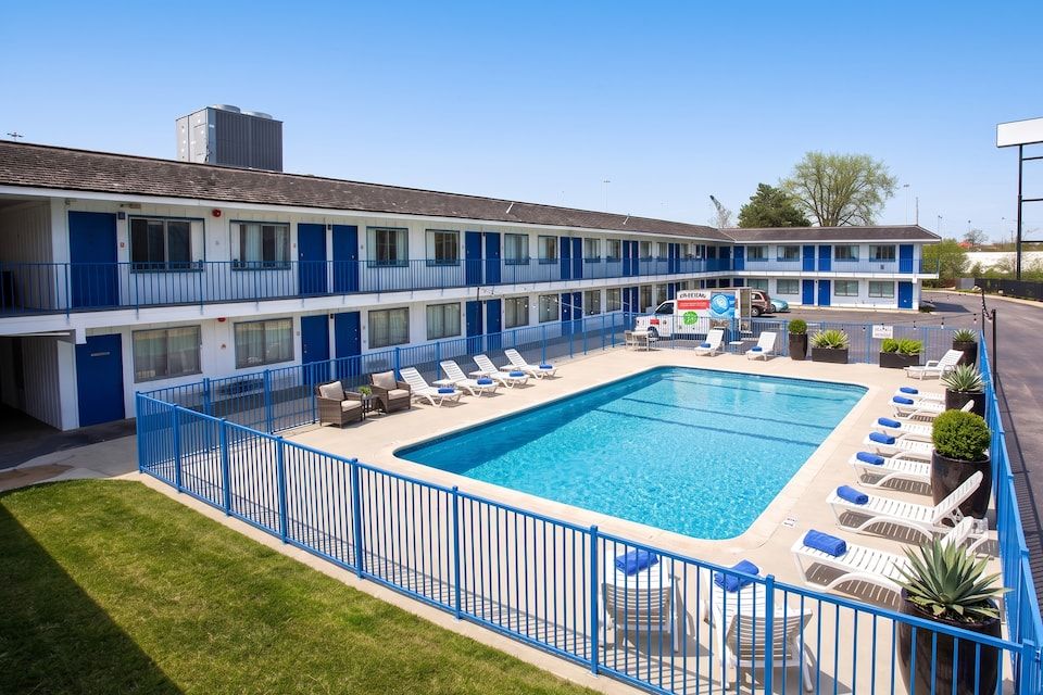 Express Inn Near Columbus Airport