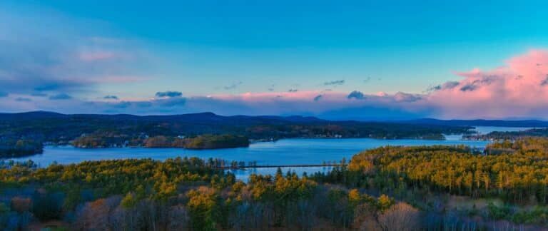 The Lake House at Ferry Point Inn