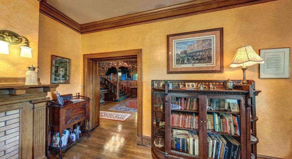 Brumder Mansion Bed & Breakfast
