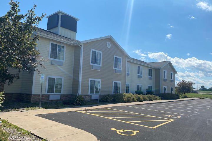 AmericInn by Wyndham Oshkosh