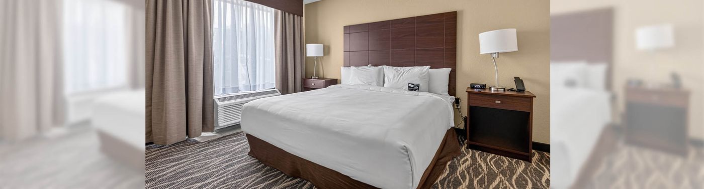Cobblestone Hotel & Suites - Waukesha/West Milwaukee