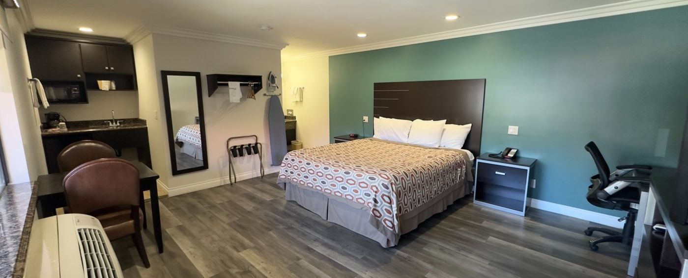 Garden Inn and Suites