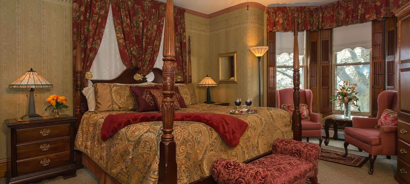 Sutherland House Victorian Bed & Breakfast