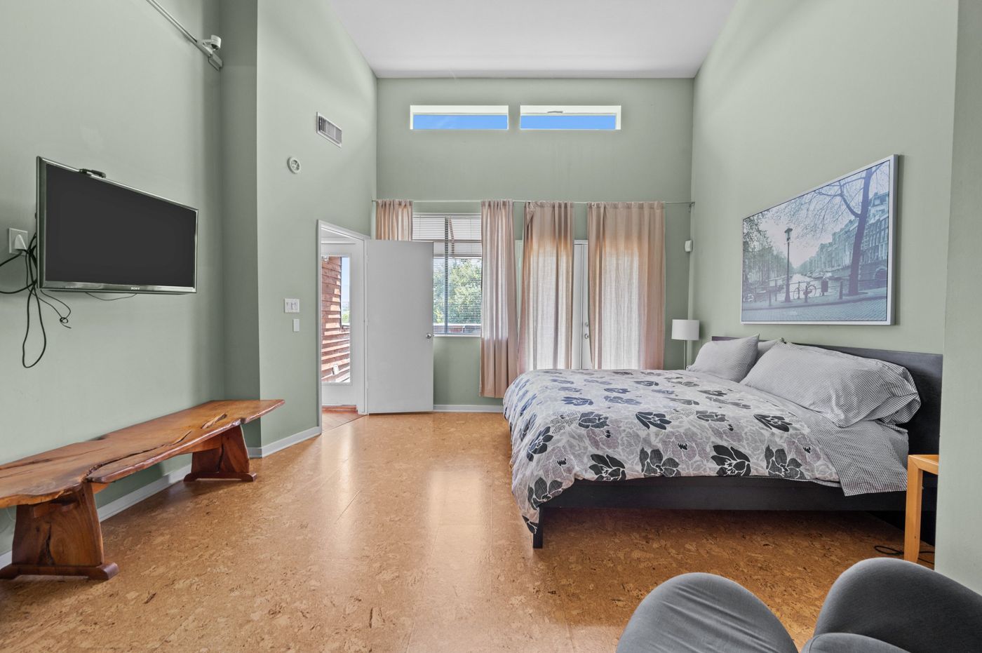 Modern B&B