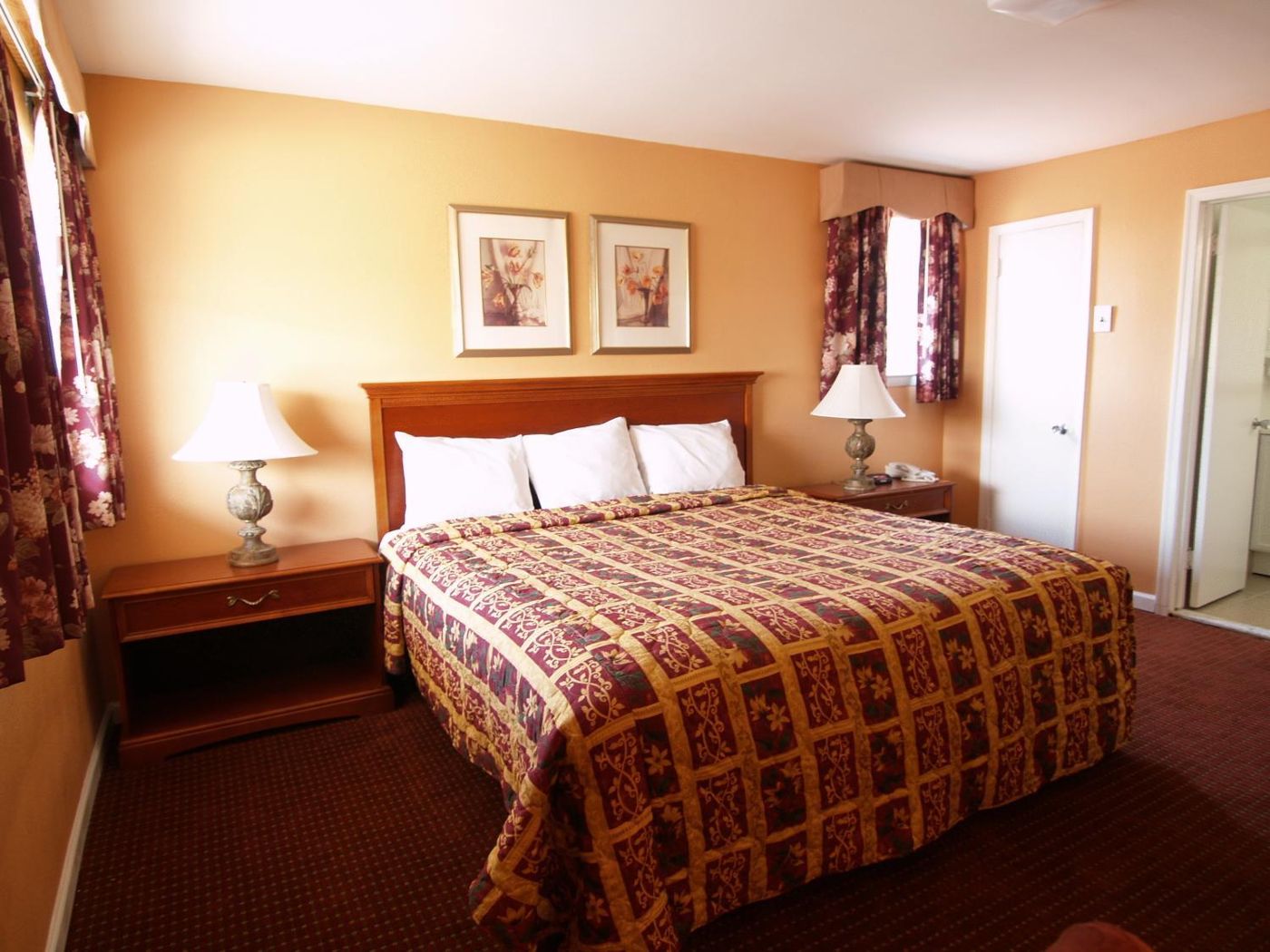 Parkway Inn