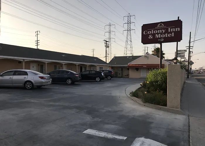 Colony Inn Motel