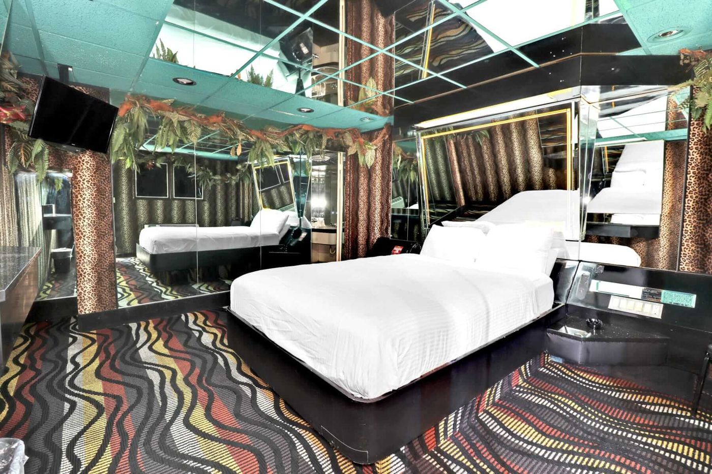 Hollywood Motel