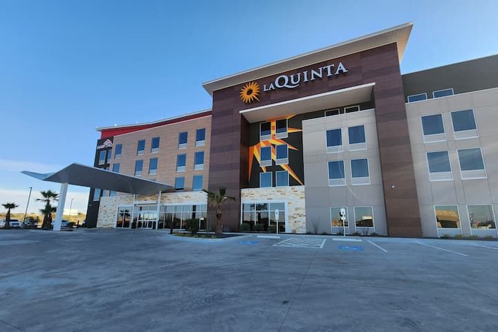 Hawthorn Extended Stay by Wyndham Del Rio
