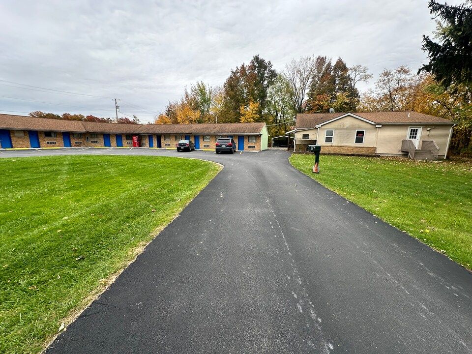 Westgate Manor Motel By OYO Youngstown Austintown