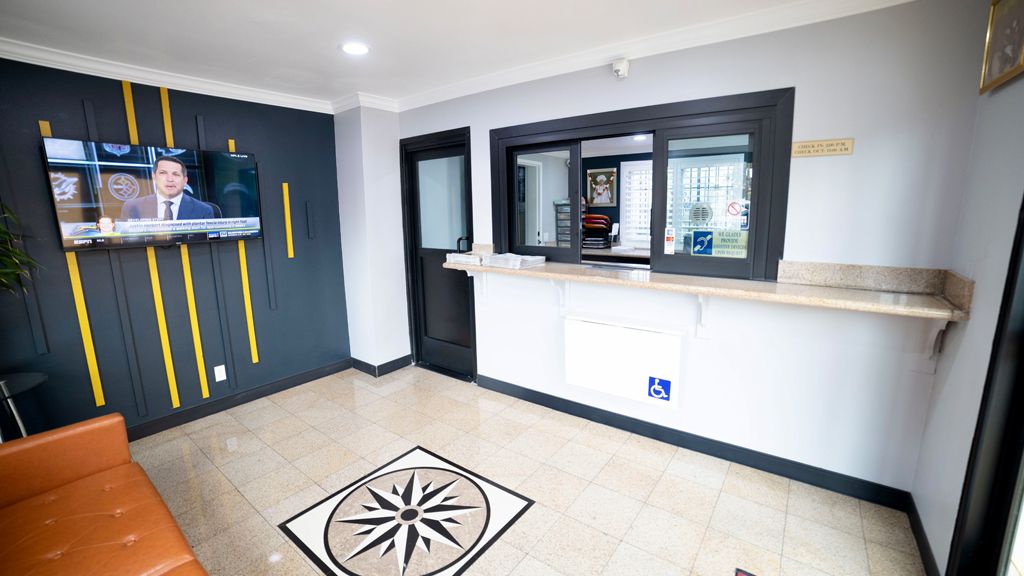 Express Inn & Suites Ontario Airport