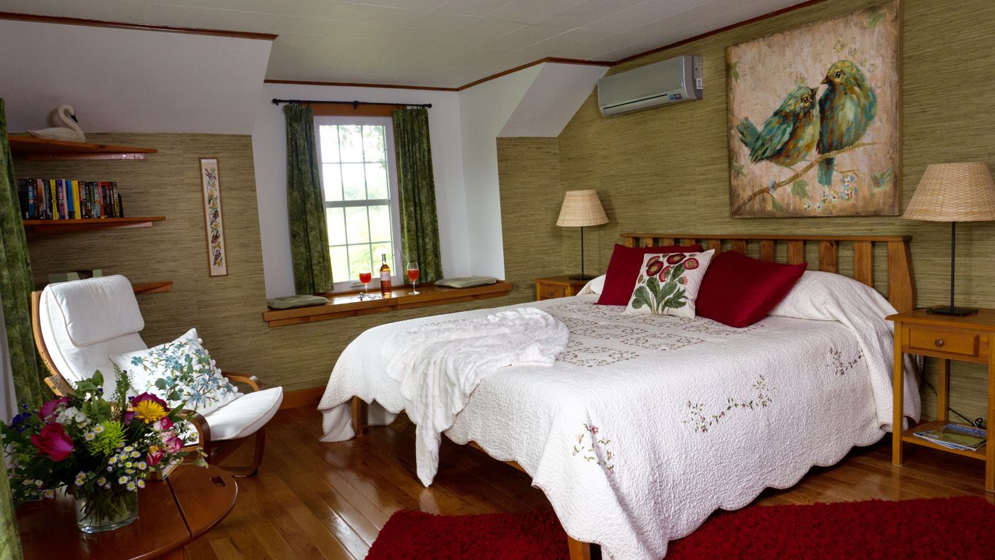 Enfield Manor Bed and Breakfast and Vacation Rental