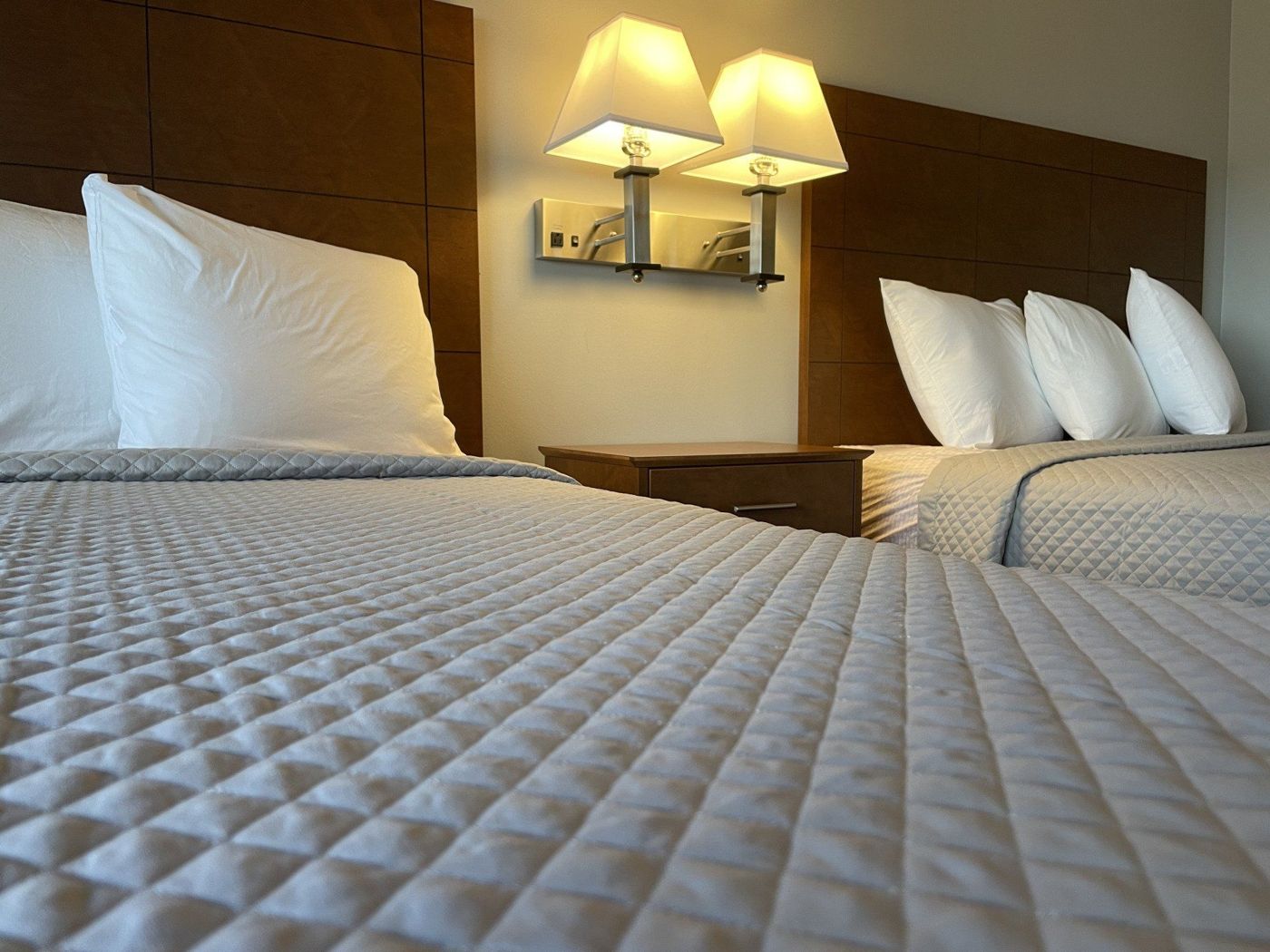 Commodore Perry Inn & Suites