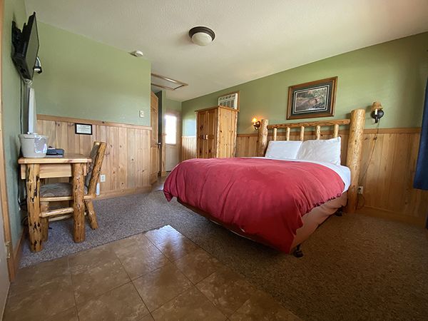 RiverStone Family Lodge
