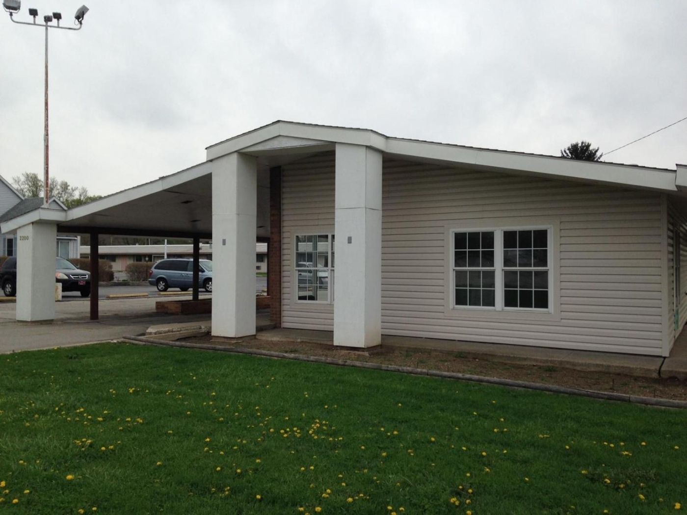 Economy Inn