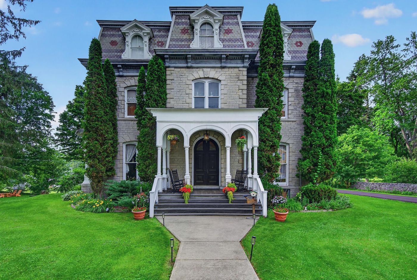 Limestone Mansion Bed & Breakfast