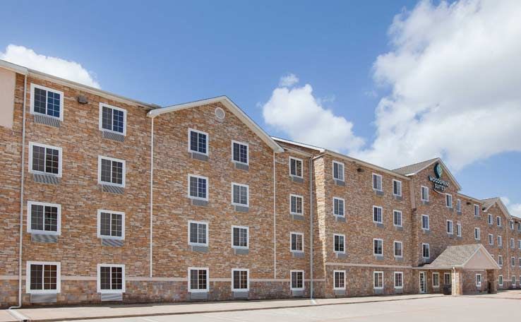 WoodSpring Suites