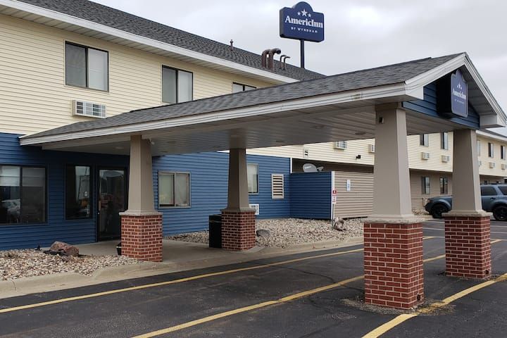AmericInn by Wyndham Mauston