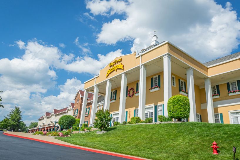 Grand View Inn and Suites