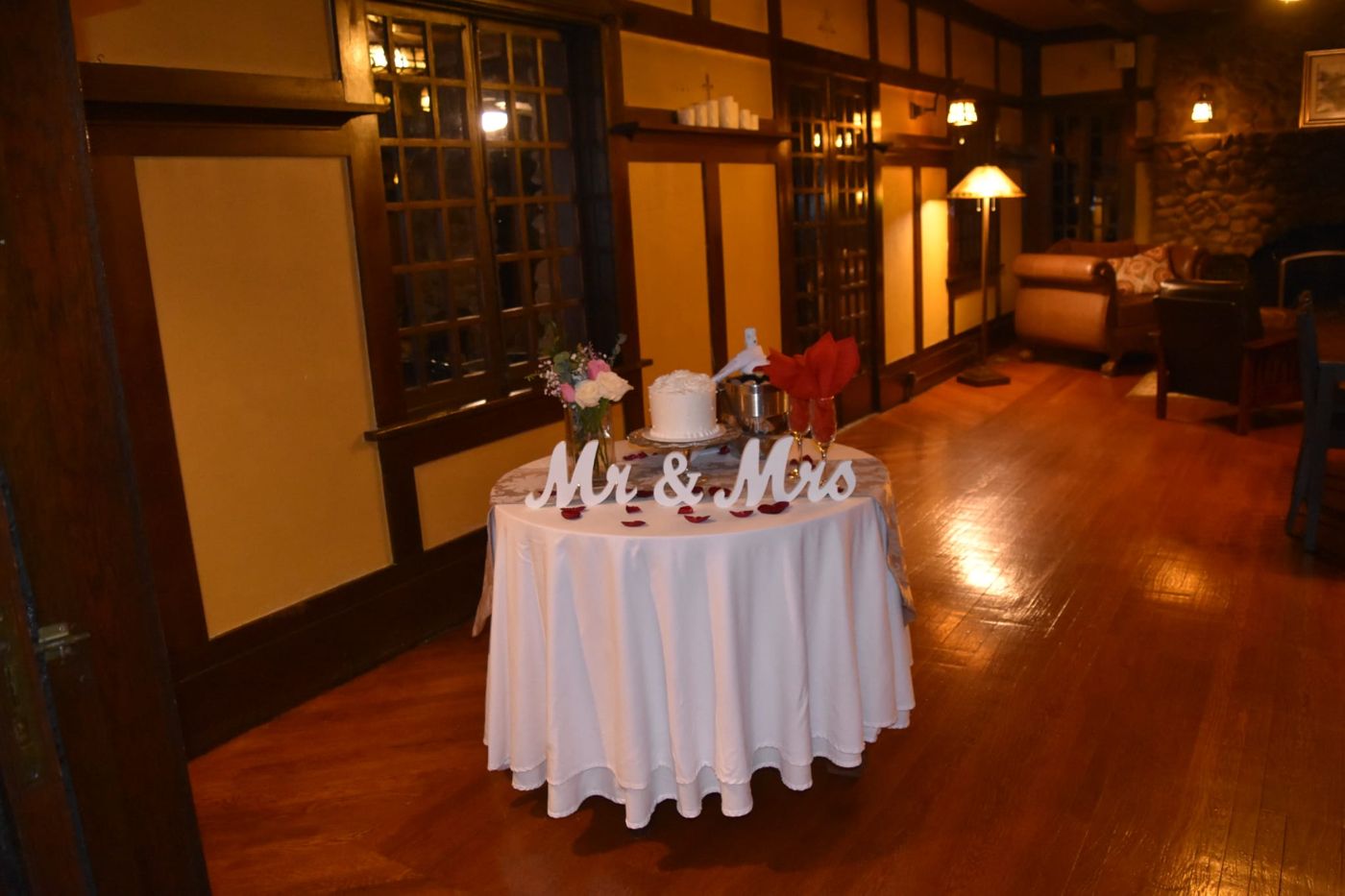 Hilltop Manor Bed and Breakfast