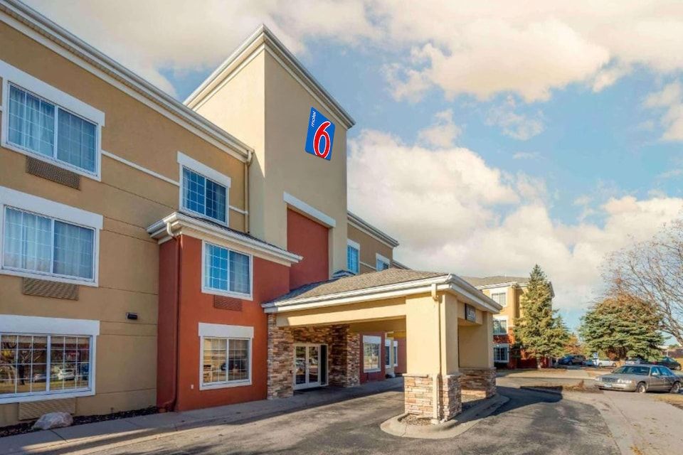 Motel 6 Suites Minneapolis Airport Eagan North MN