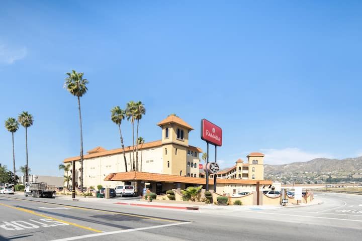 Ramada by Wyndham Burbank Airport