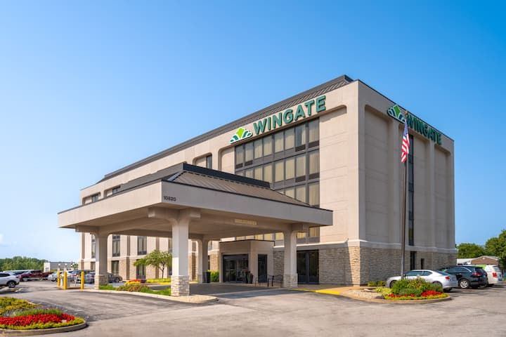 Wingate by Wyndham St. Louis Airport
