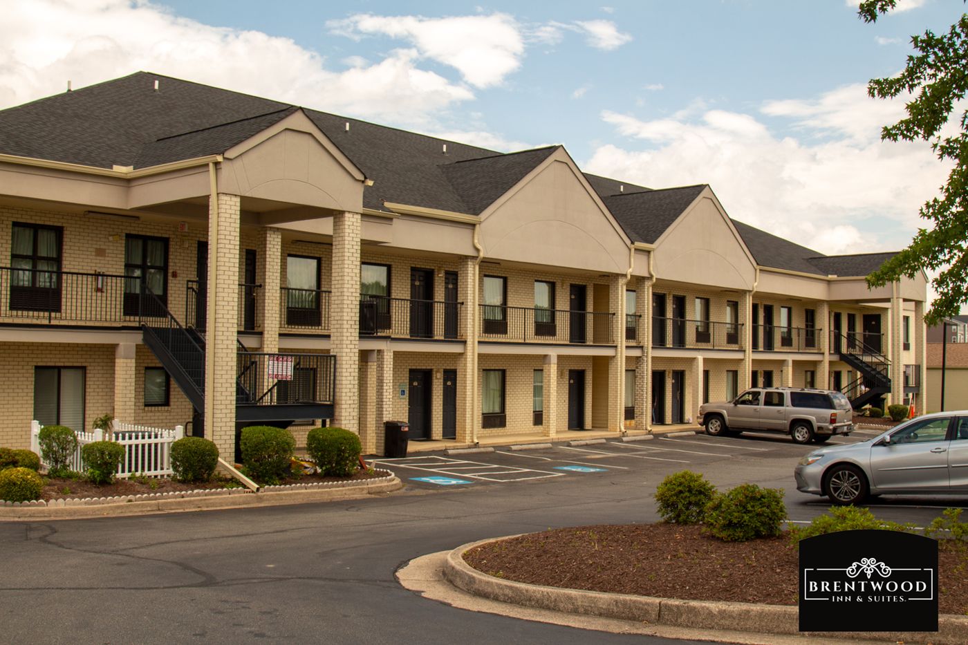 Brentwood Inn and Suites
