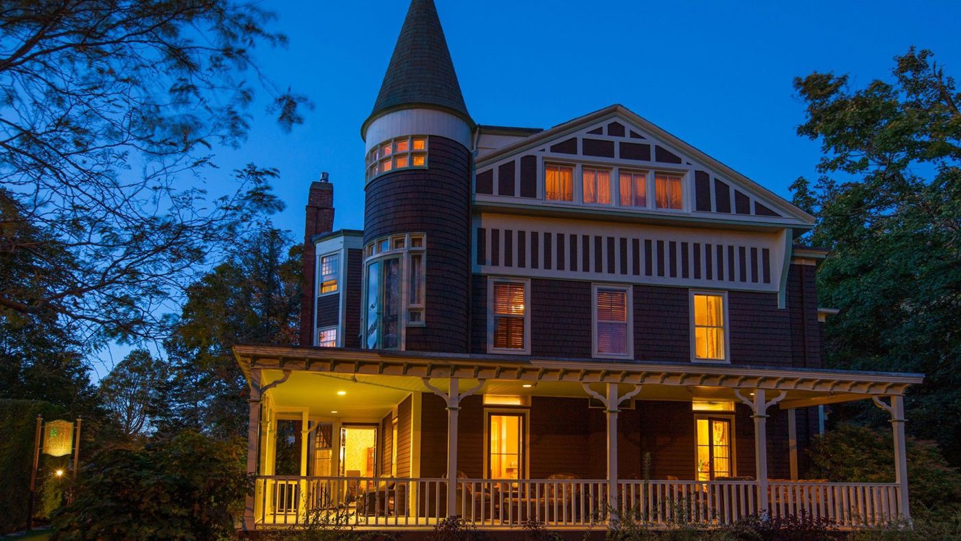 Ivy Lodge Bed and Breakfast