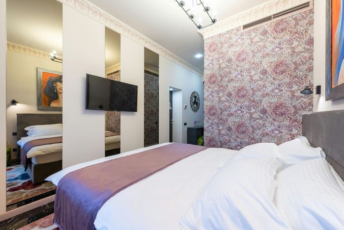 Rose City Inn and Suites