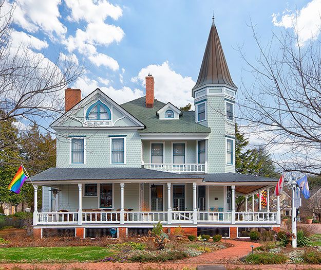 Hummingbird Inn