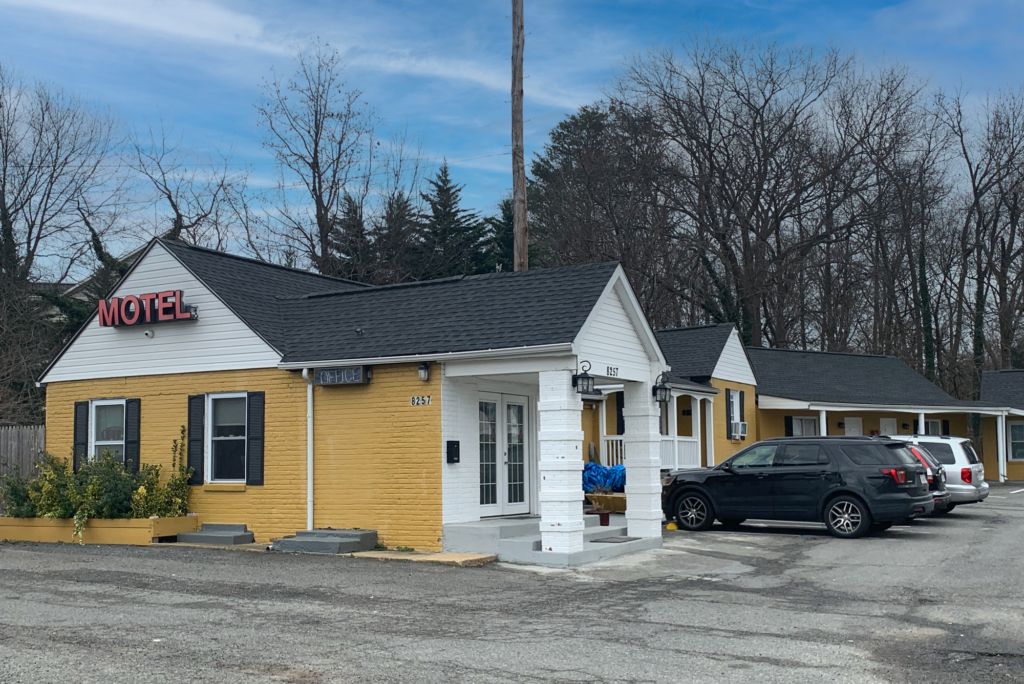 Red Carpet Inn