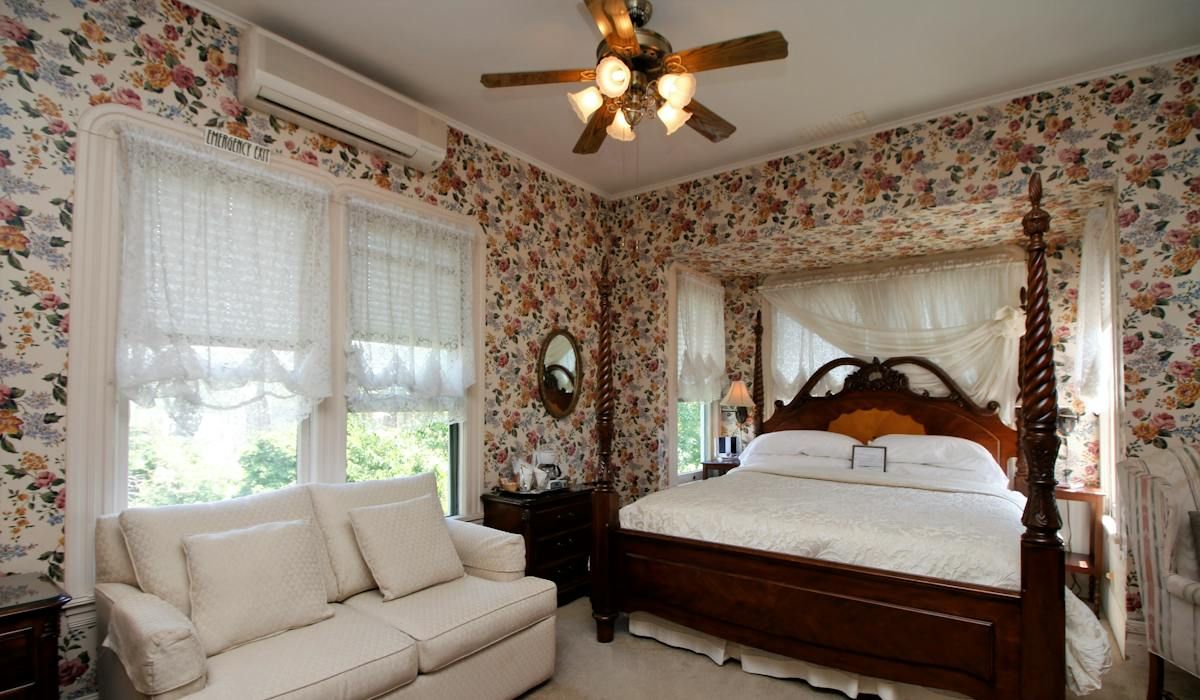 Bradford Place Inn & Gardens