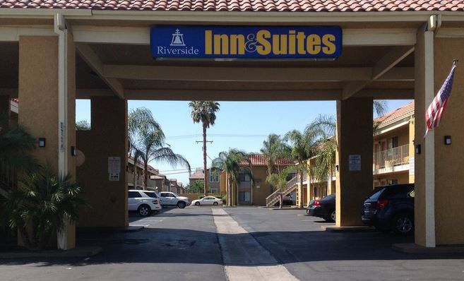 Riverside Inn and Suites