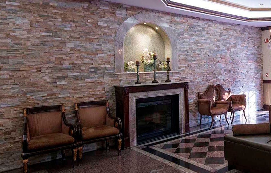 Avenue Plaza Hotel