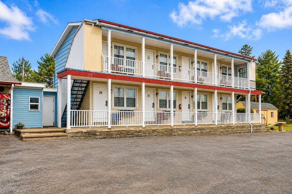 OYO Hotel Starlite Seneca Falls