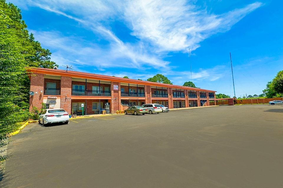 Sunrise Inn