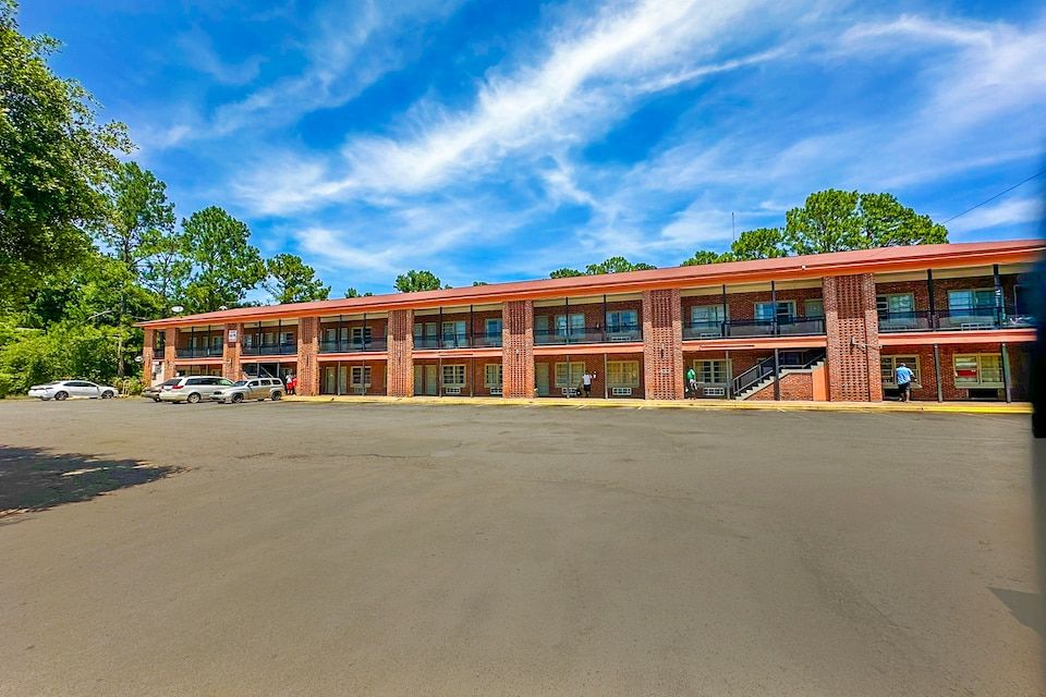 Sunrise Inn