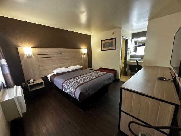 Budget Inn