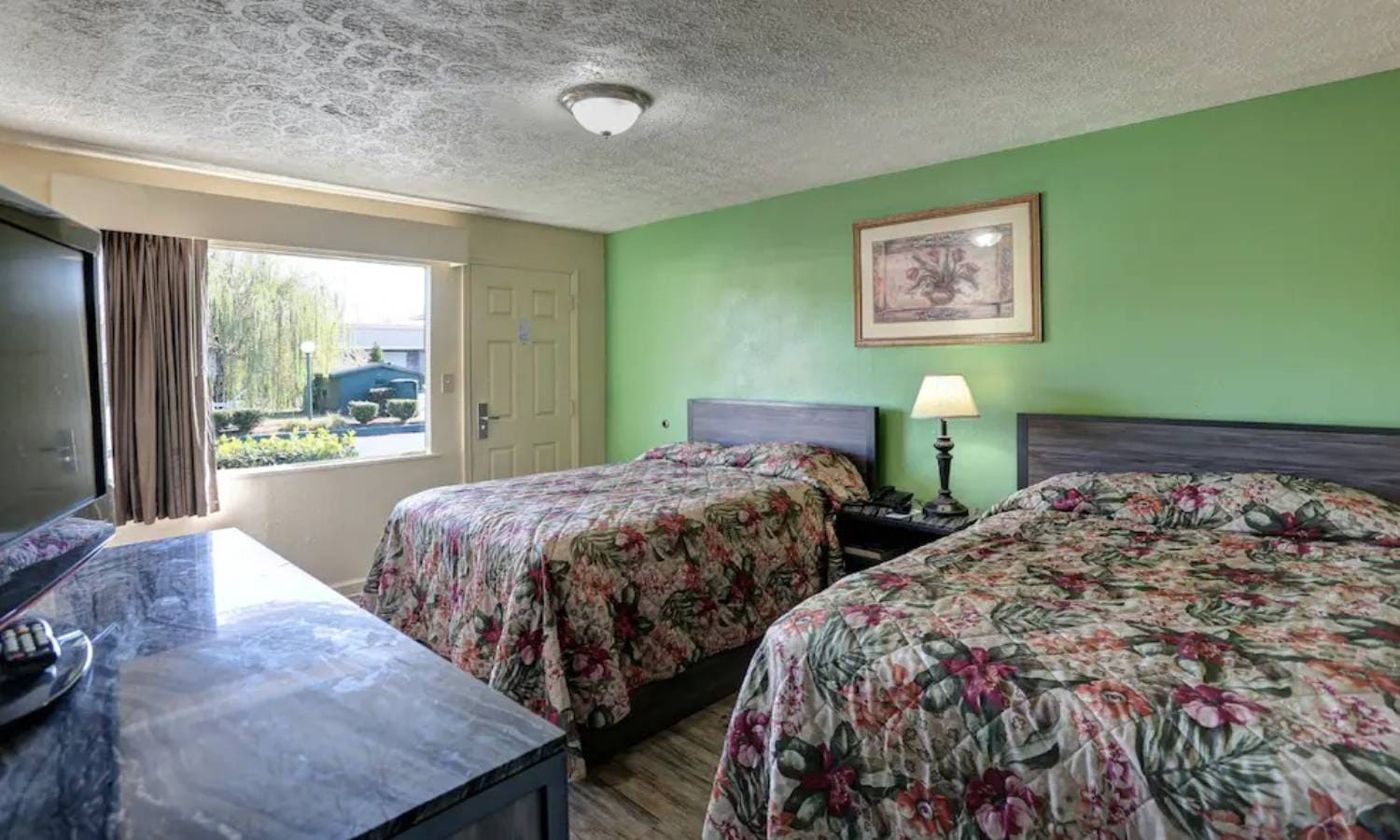 Drake Motel