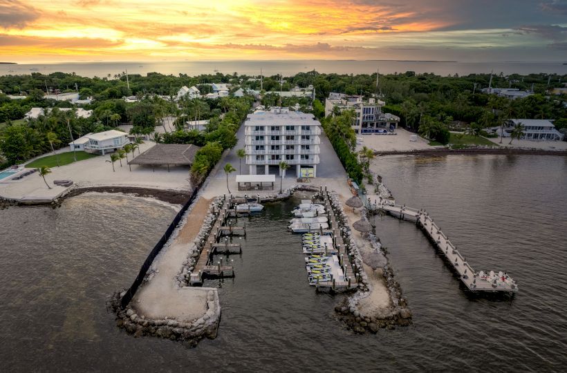 Hadley Resort + Marina