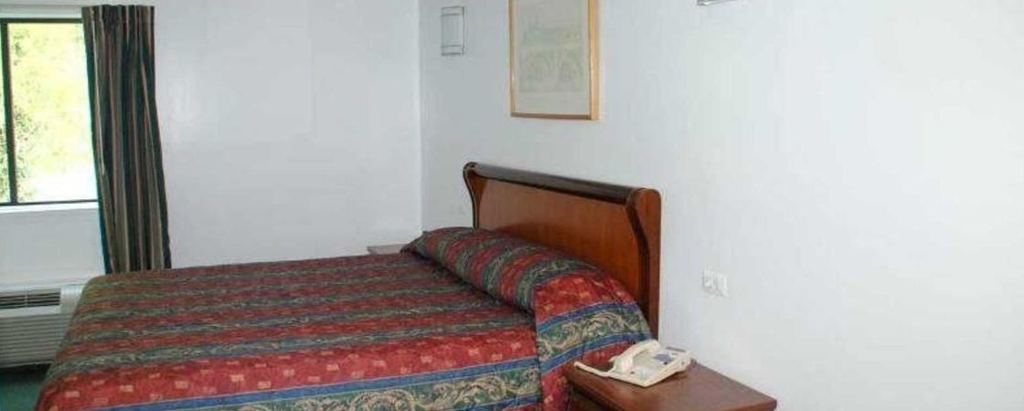 Home-Style Inn MANASSAS